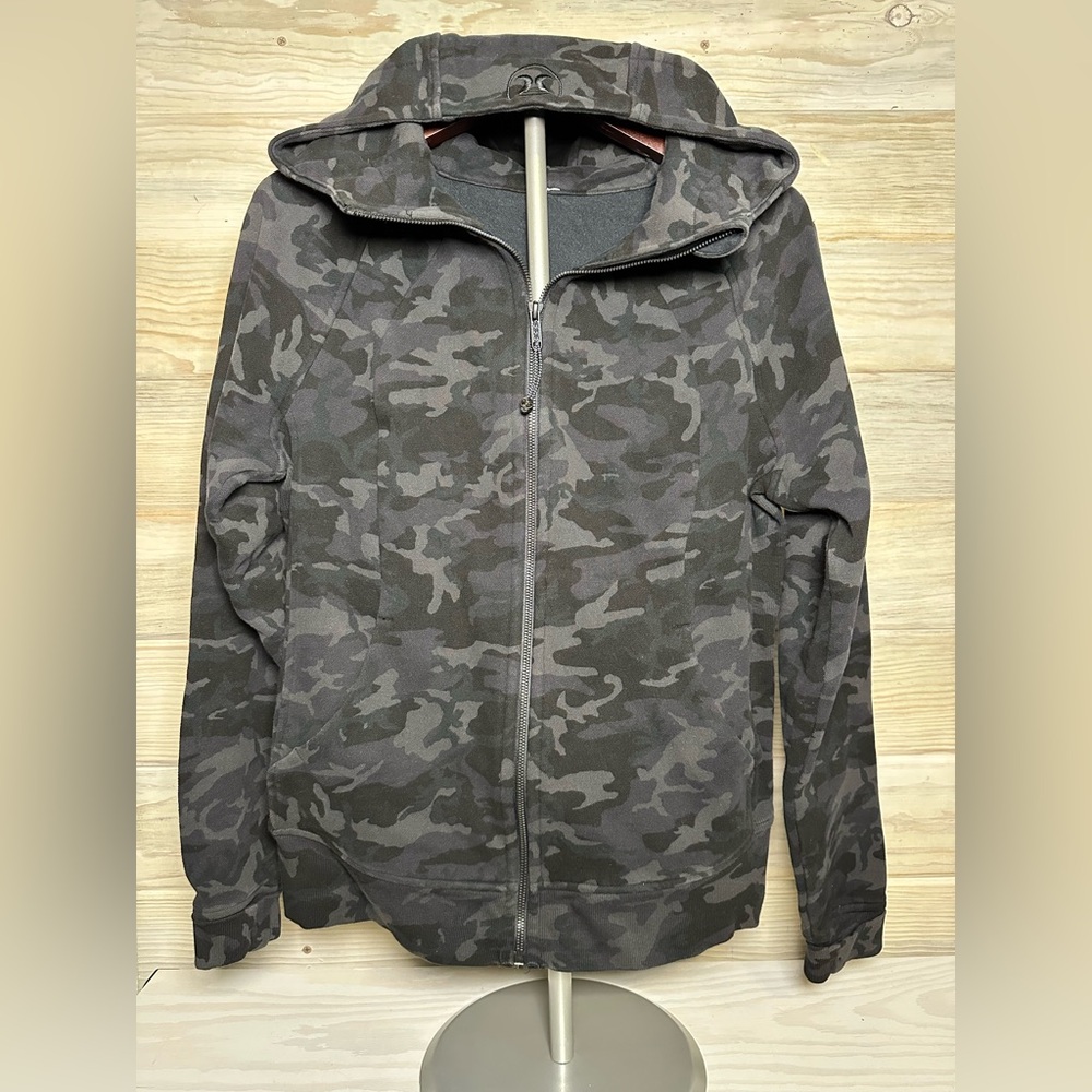 Lululemon Scuba Hoodie Size 8
